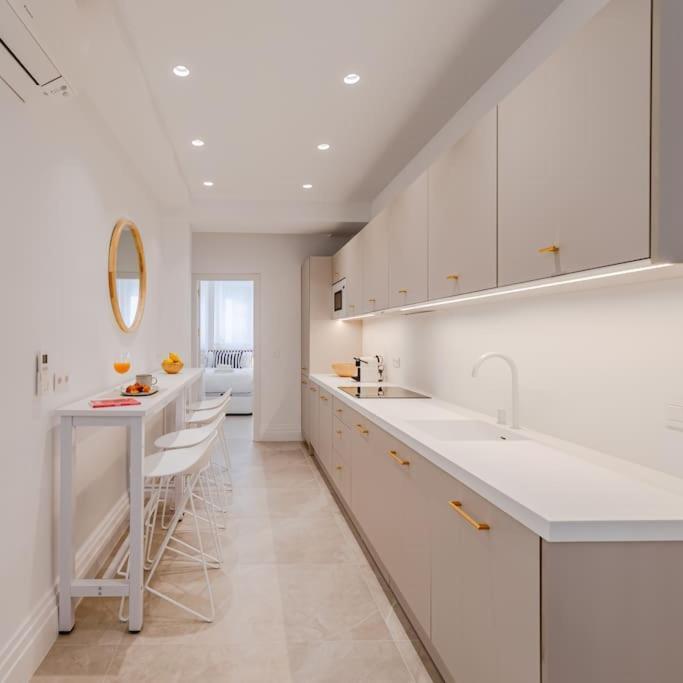 Isg O'donnell 2-3-free Parking * Siviglia