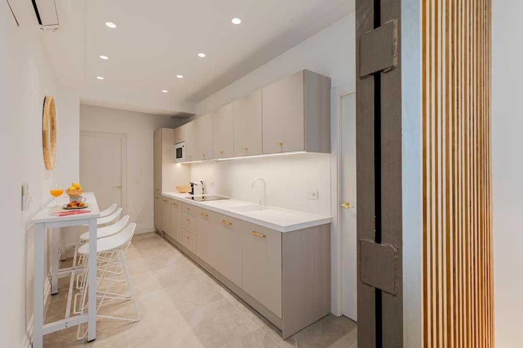 Isg O'donnell 2-3-free Parking * Siviglia